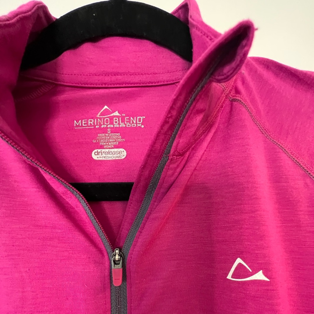 Paradox purple pull-over, quarter zip size small